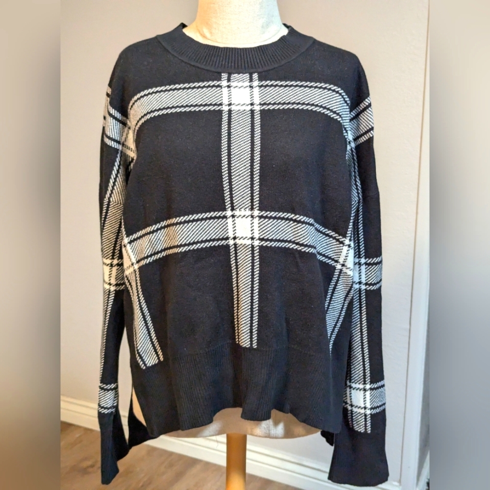 Women's plaid Banana Republic sweater size XL